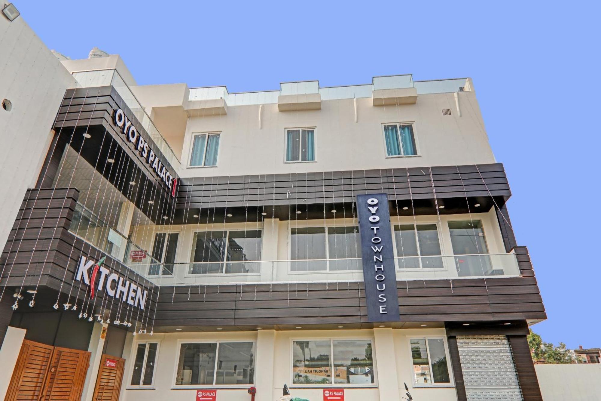 Townhouse P.S.Palace Near Amausi Metro Station Lucknow Buitenkant foto